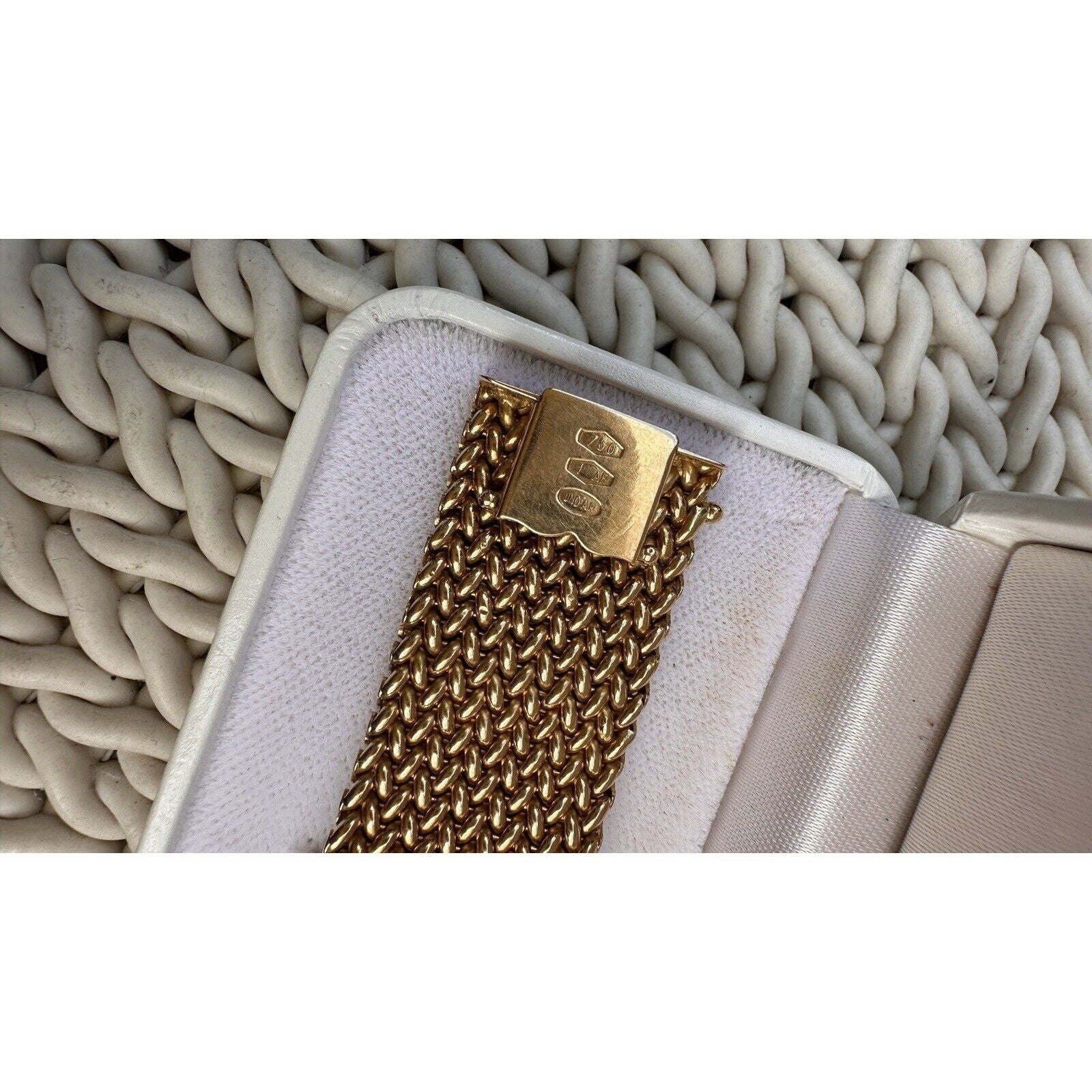 18k Gold Uno Aerre Gold Interwoven Bracelet / 46.81 Grams