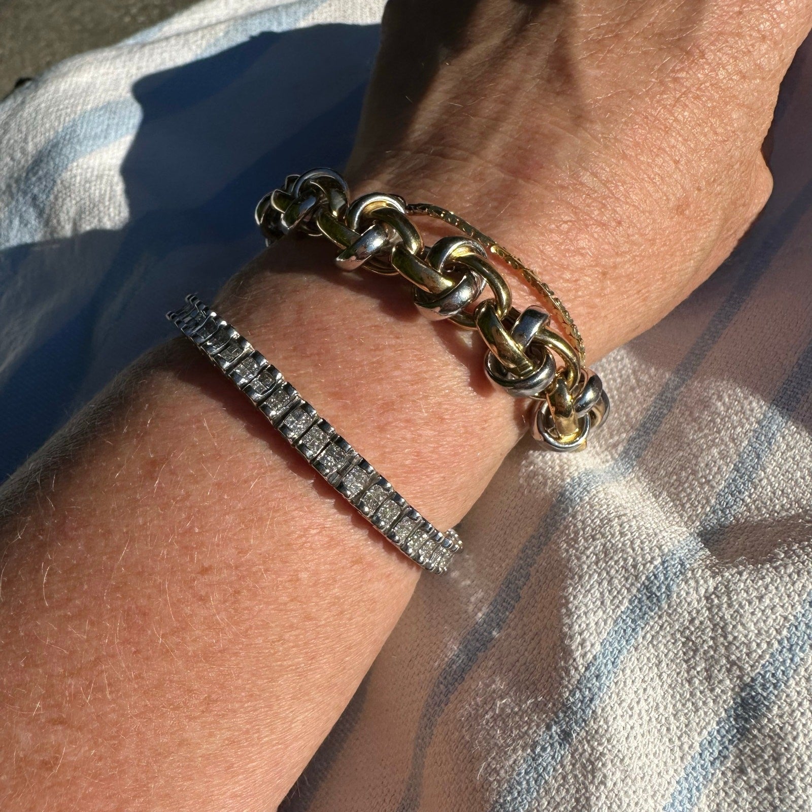 14K WHITE GOLD AND 4 cttw DIAMOND BRACELET 5.75 mm wide