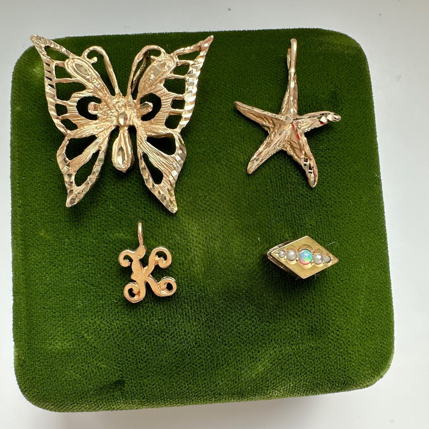 Solid 14k Gold Filigree Butterfly Charm Pendant 3.8g