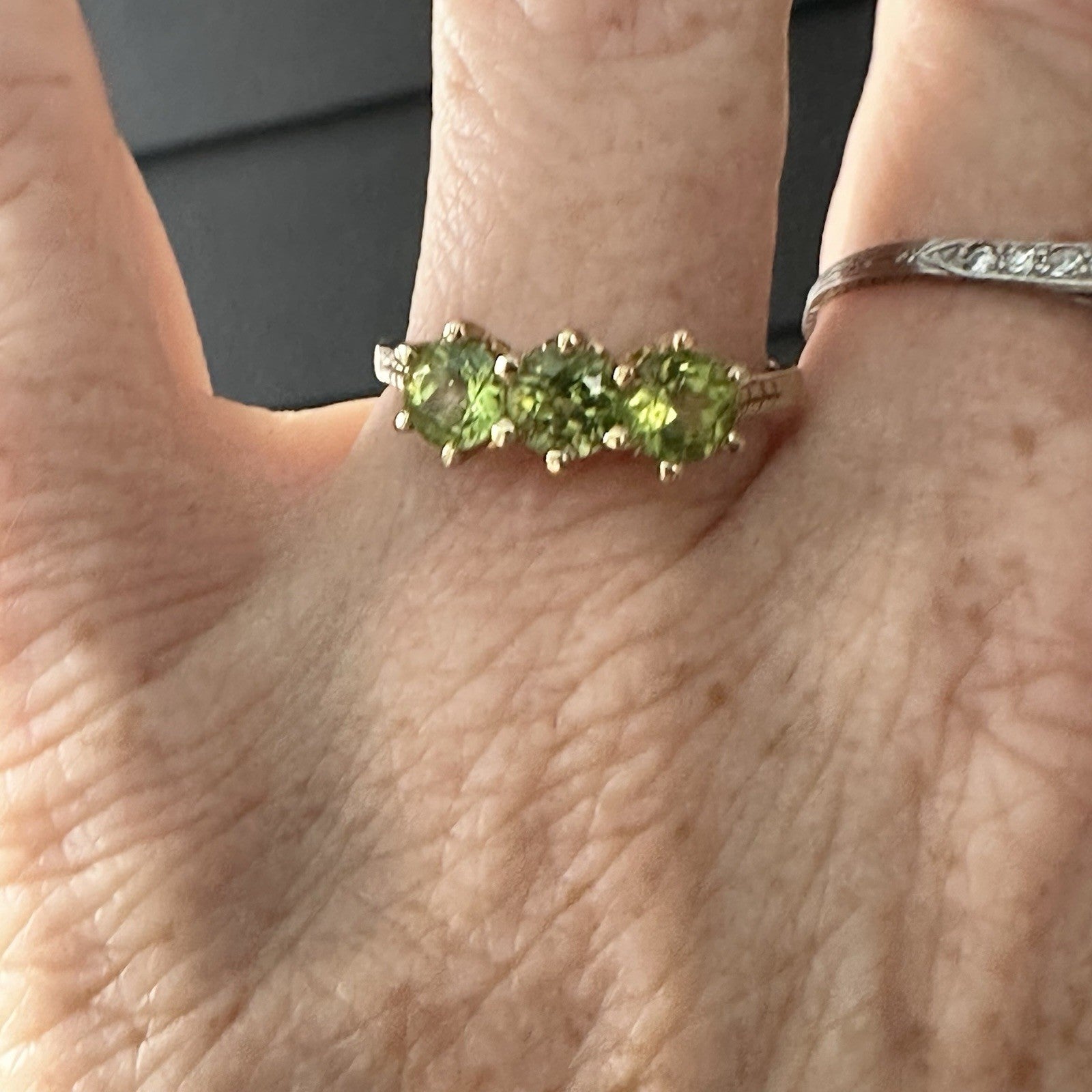 10k Yellow Gold Peridot-1.76 tcw  3 Stone Band Fine Ring-Sz 8.25