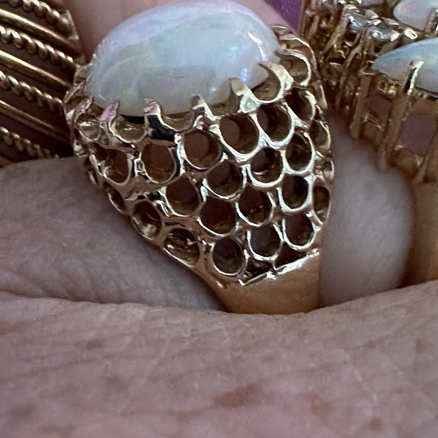 Vintage 14K 3.12 cttw Opal Cocktail Ring