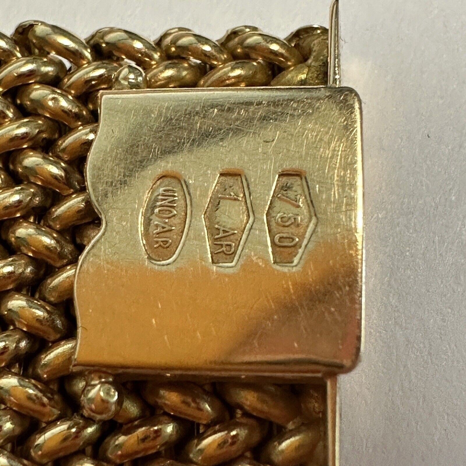 18k Gold Uno Aerre Gold Interwoven Bracelet / 46.81 Grams