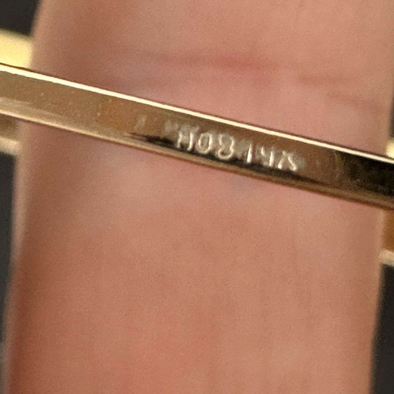 Vintage HOB 14K Yellow Gold  Floral Engraved Hinged Bangle Bracelet 9g 6.2 “