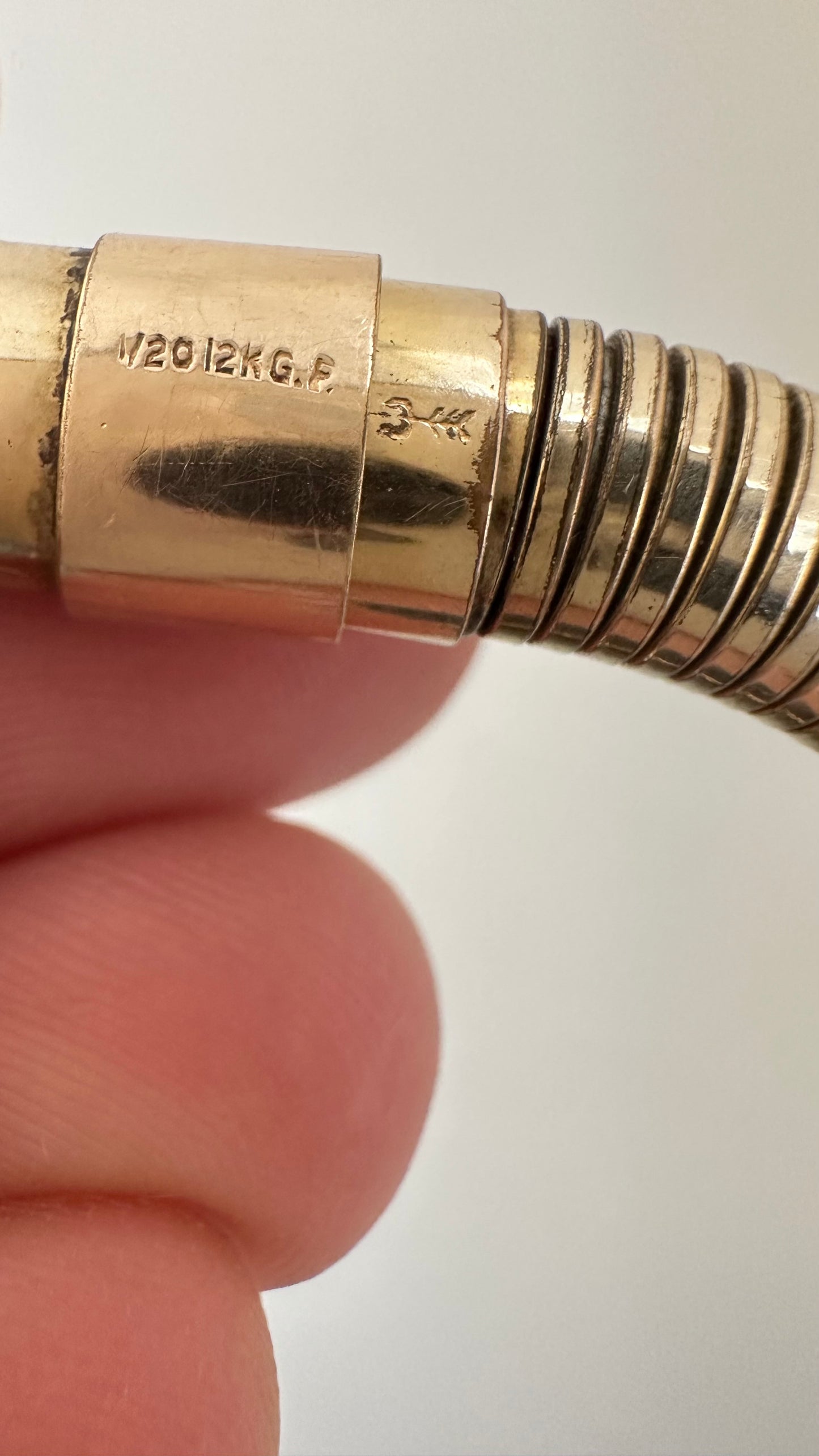 Rare 1/20 12k yellow gold Cal arts  tubogas choker