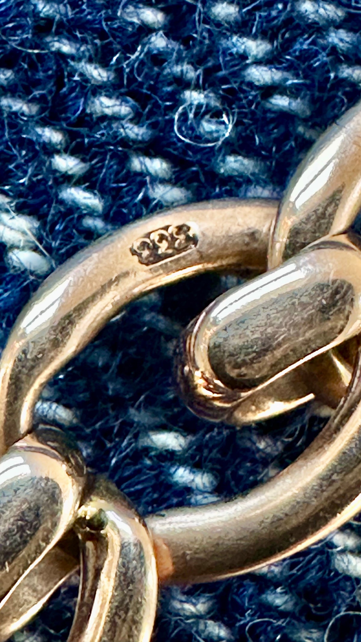 Antique open curb and fancy 9k gold watchchain 19”necklace with T bar and two swivel dog clips 44.5