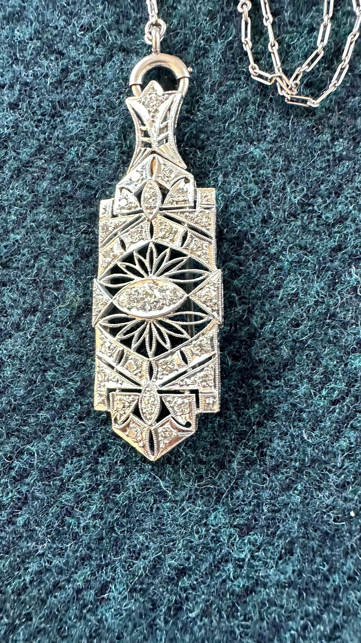 Art Deco Platnium and Diamond Pendant Brooch necklace