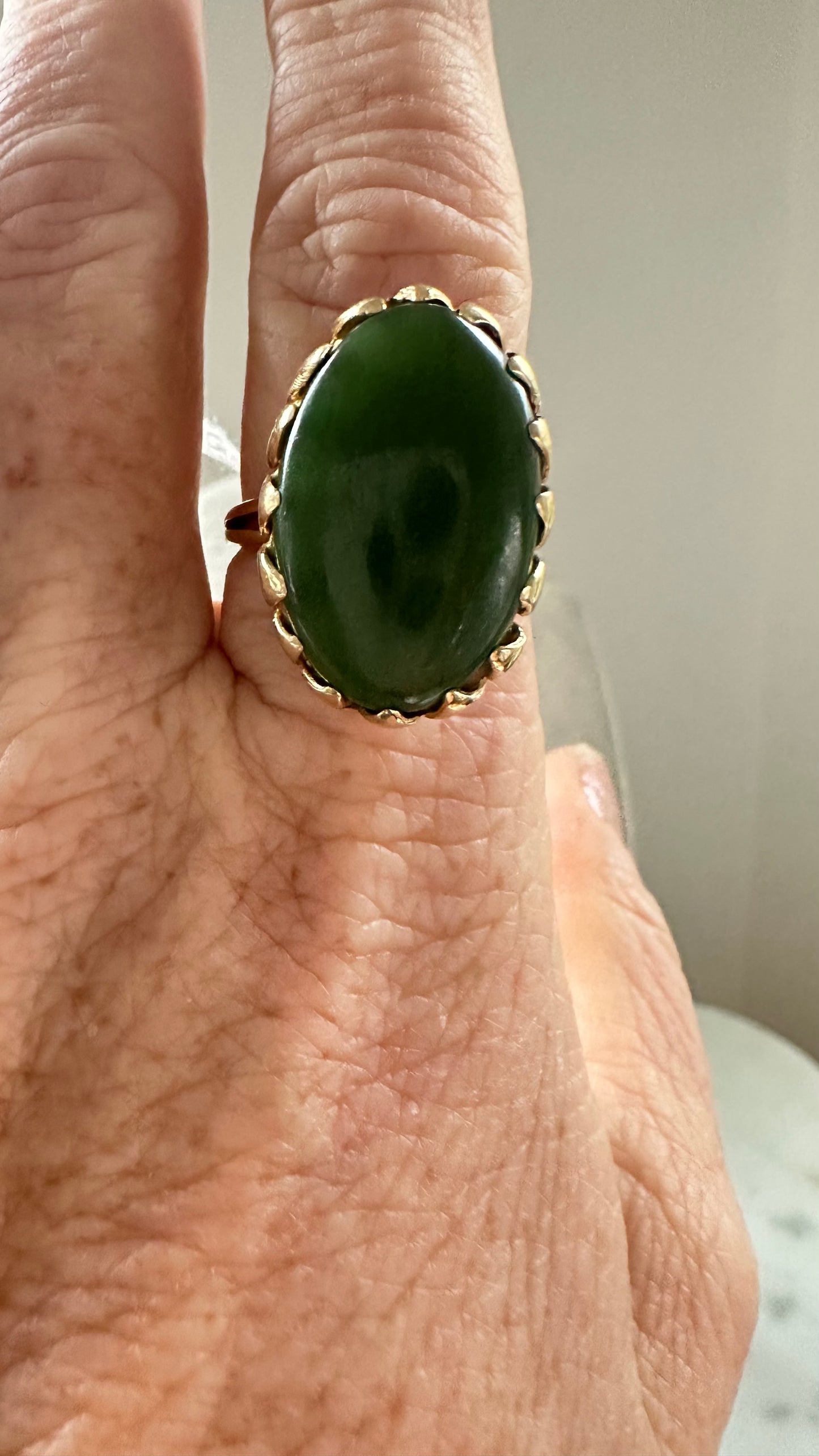 Vintage 14k - 11 ct Jade Ring Size 10