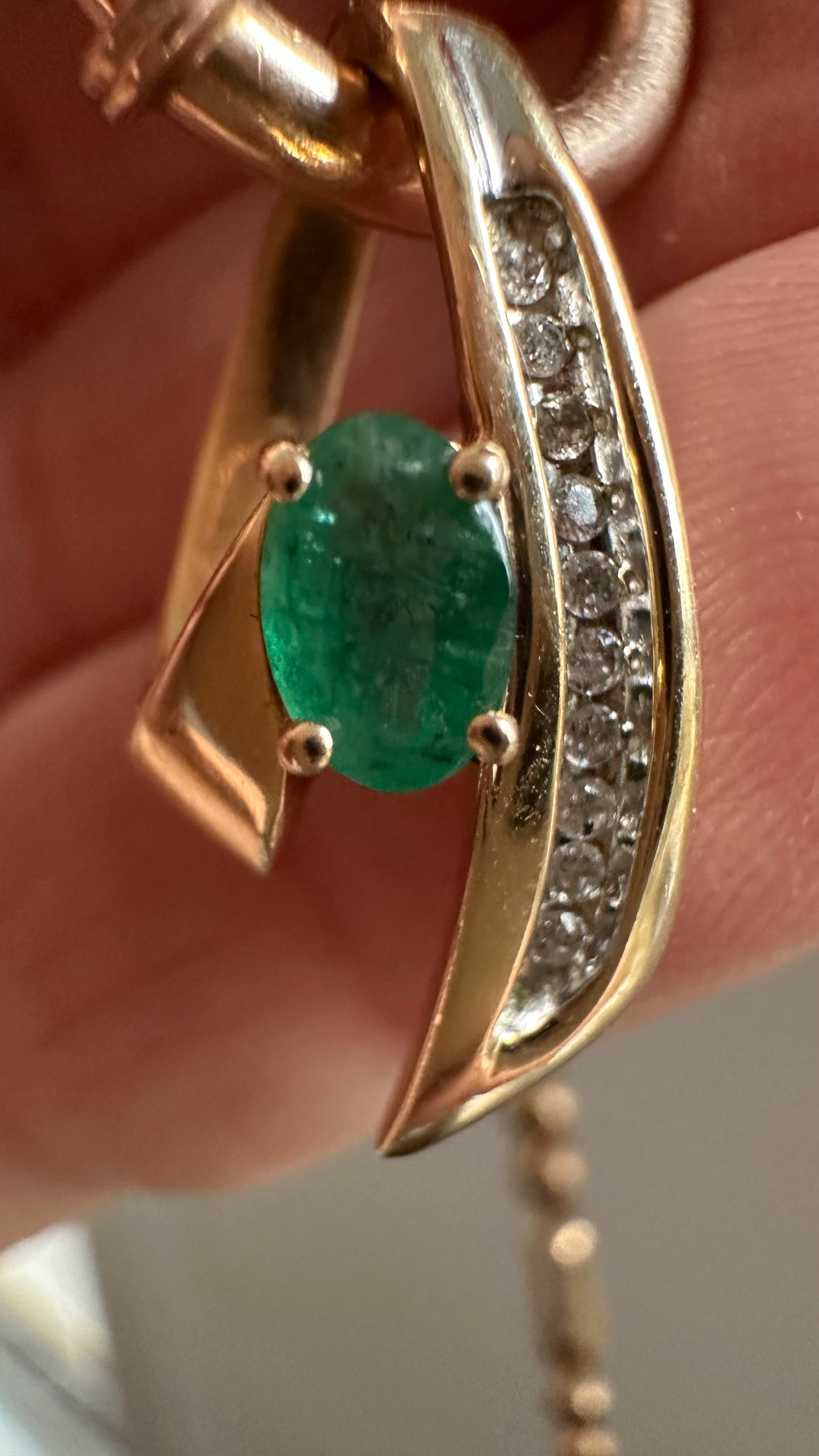 Vintage 14 karat gold emerald, and diamond pendant necklace