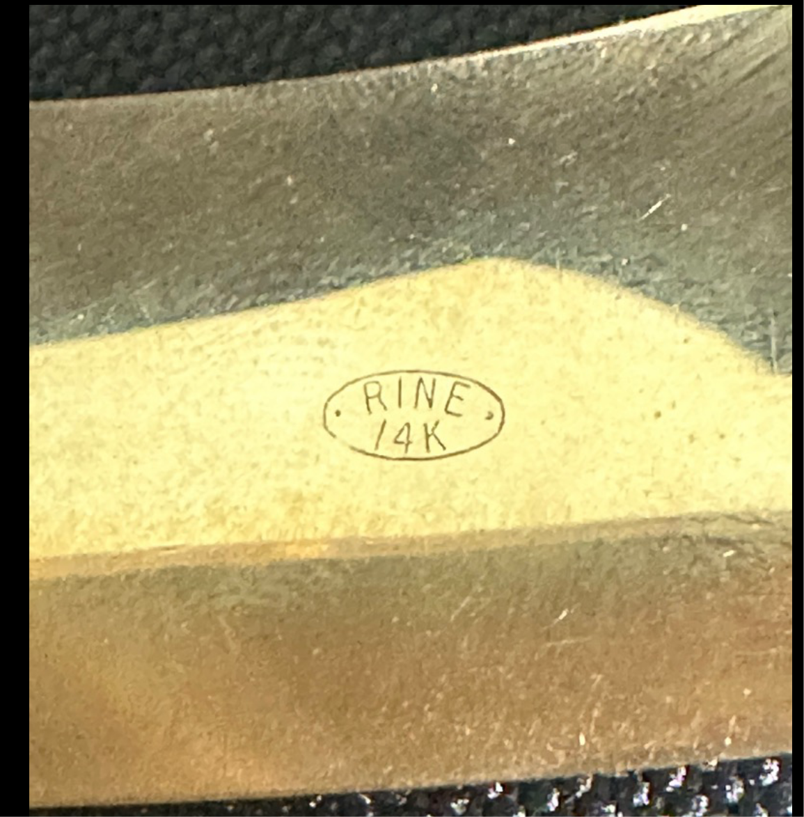 Vintage Rine 14k gold etched hinged bangle 22.3 g