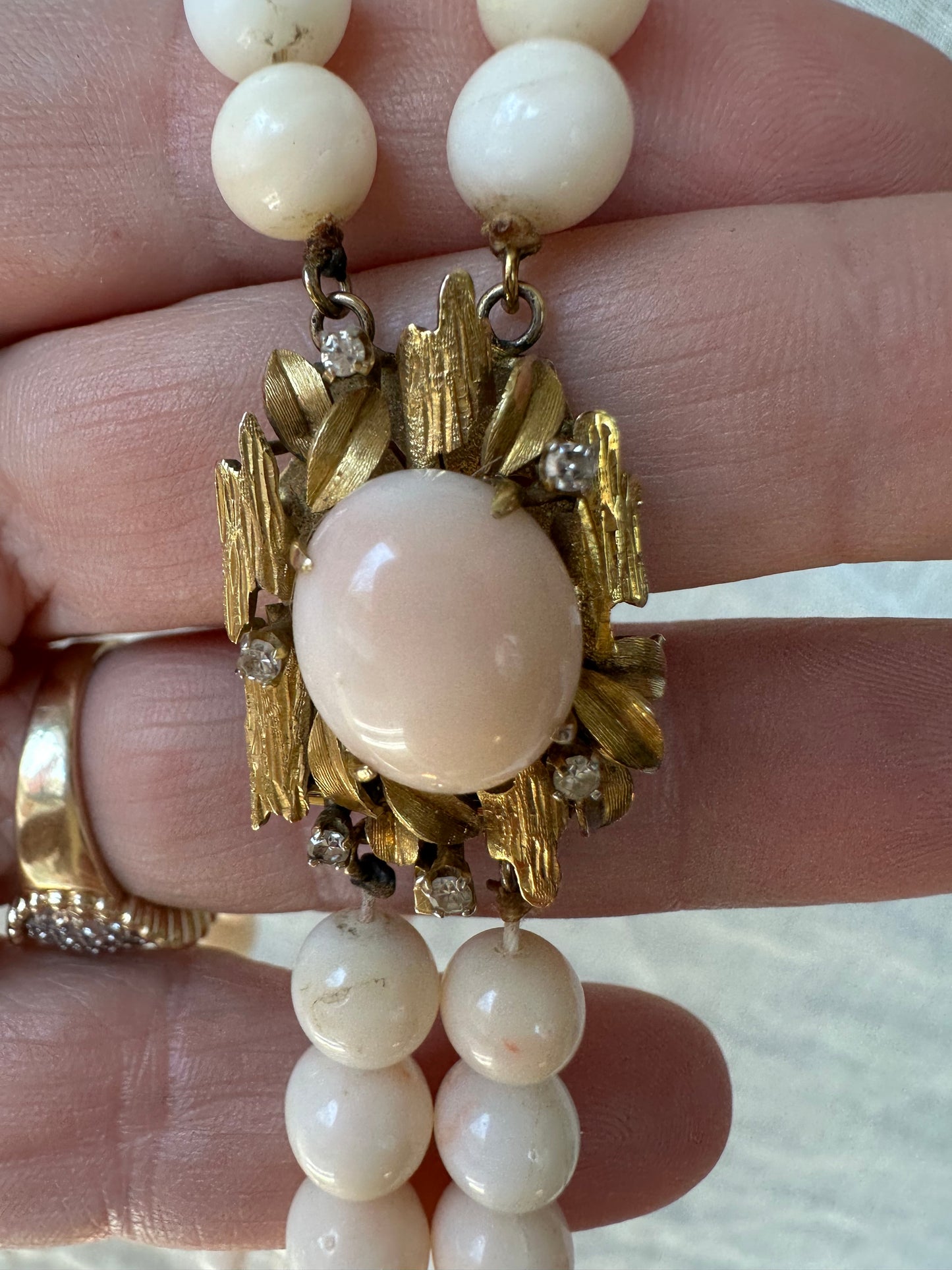 MIDCENTURY 18k GOLD, CORAL AND DIAMOND NECKLACE