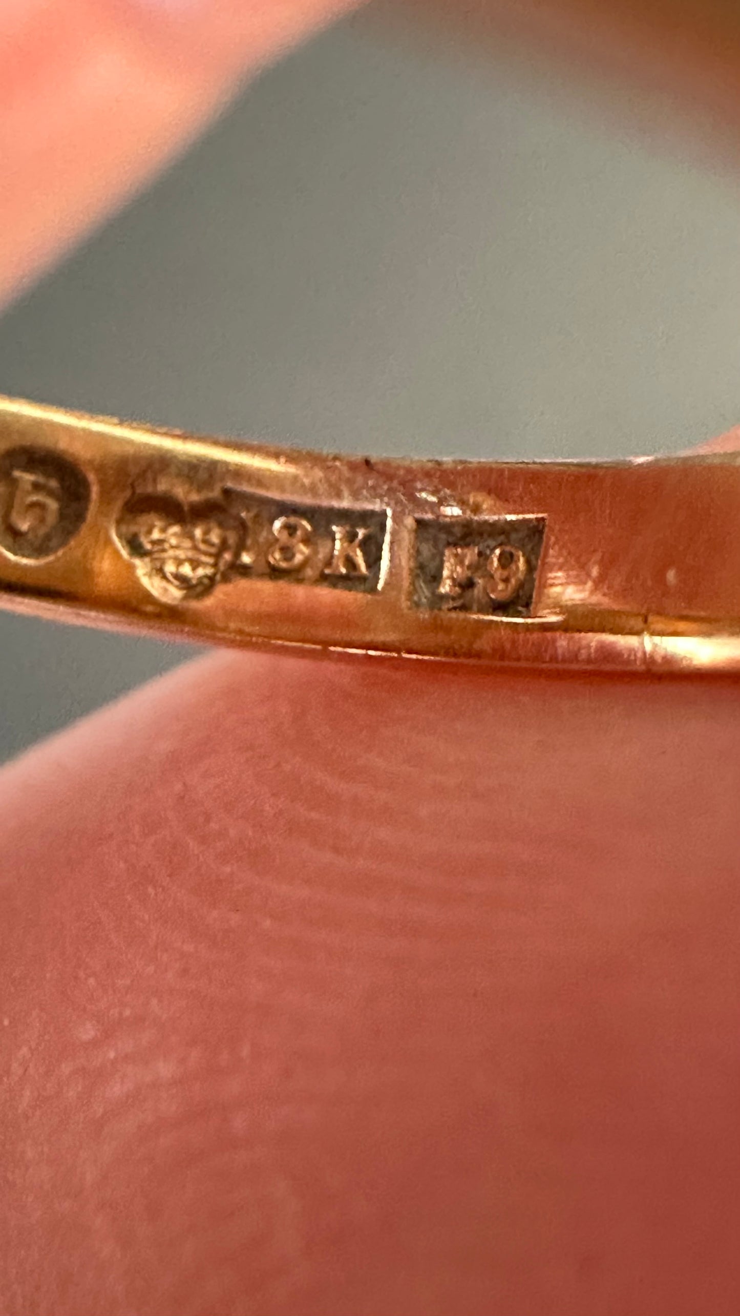 Swedish 1956 18k gold moonstone ring