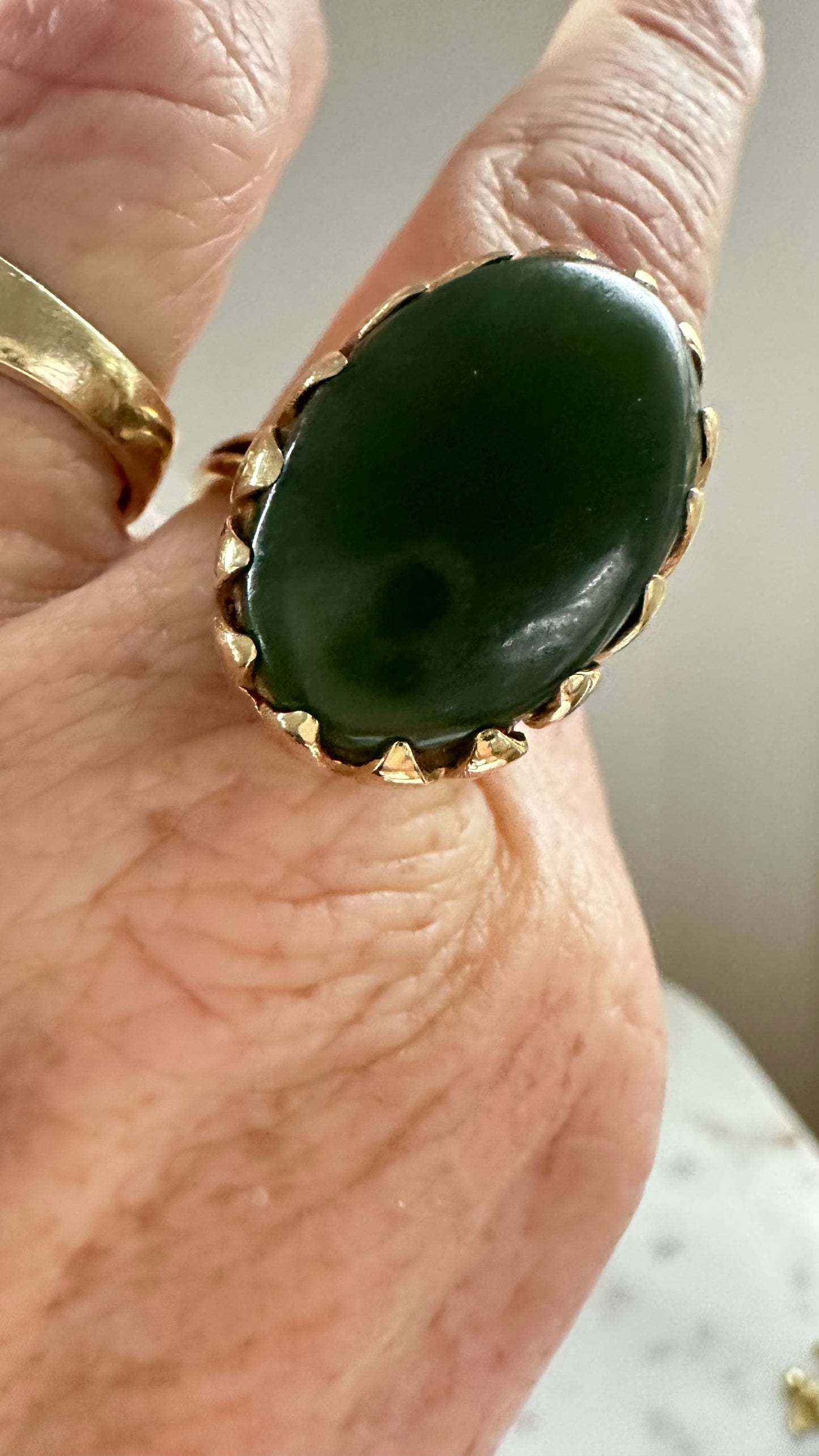 Vintage 14k - 11 ct Jade Ring Size 10