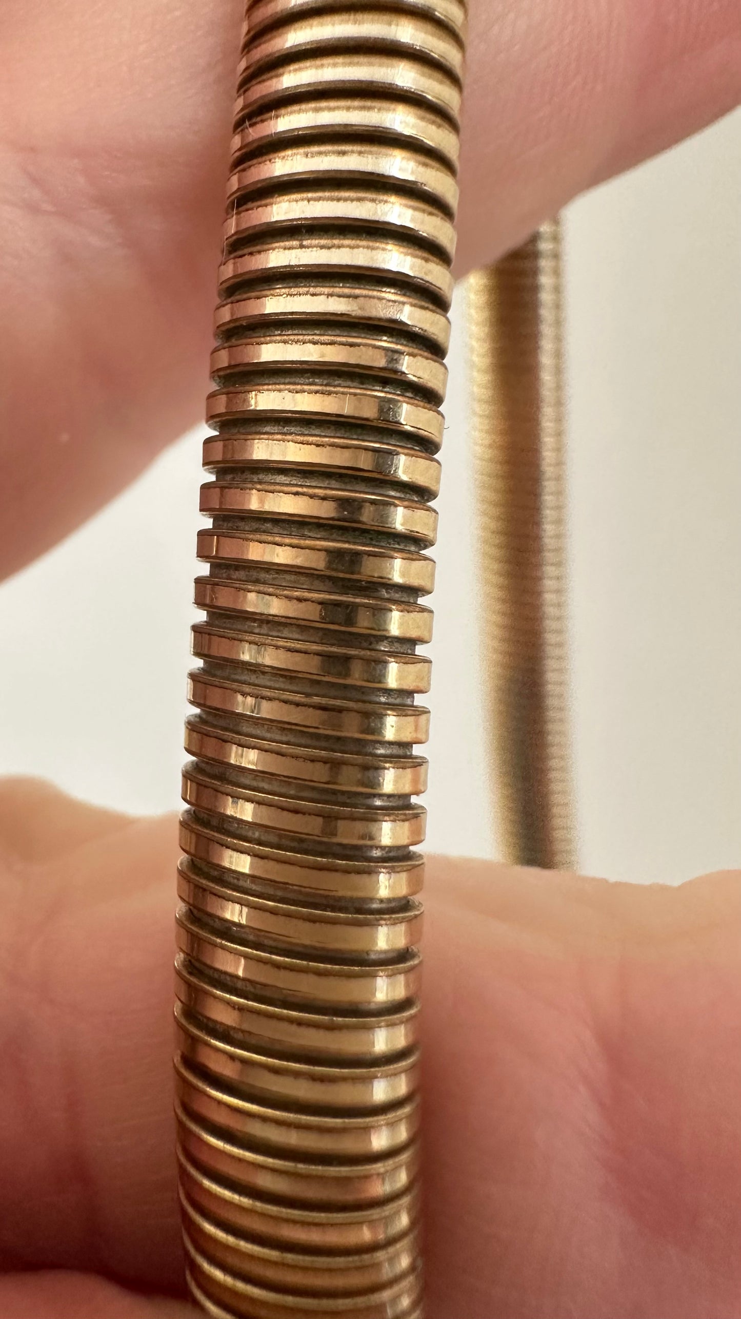 Rare 1/20 12k yellow gold Cal arts  tubogas choker