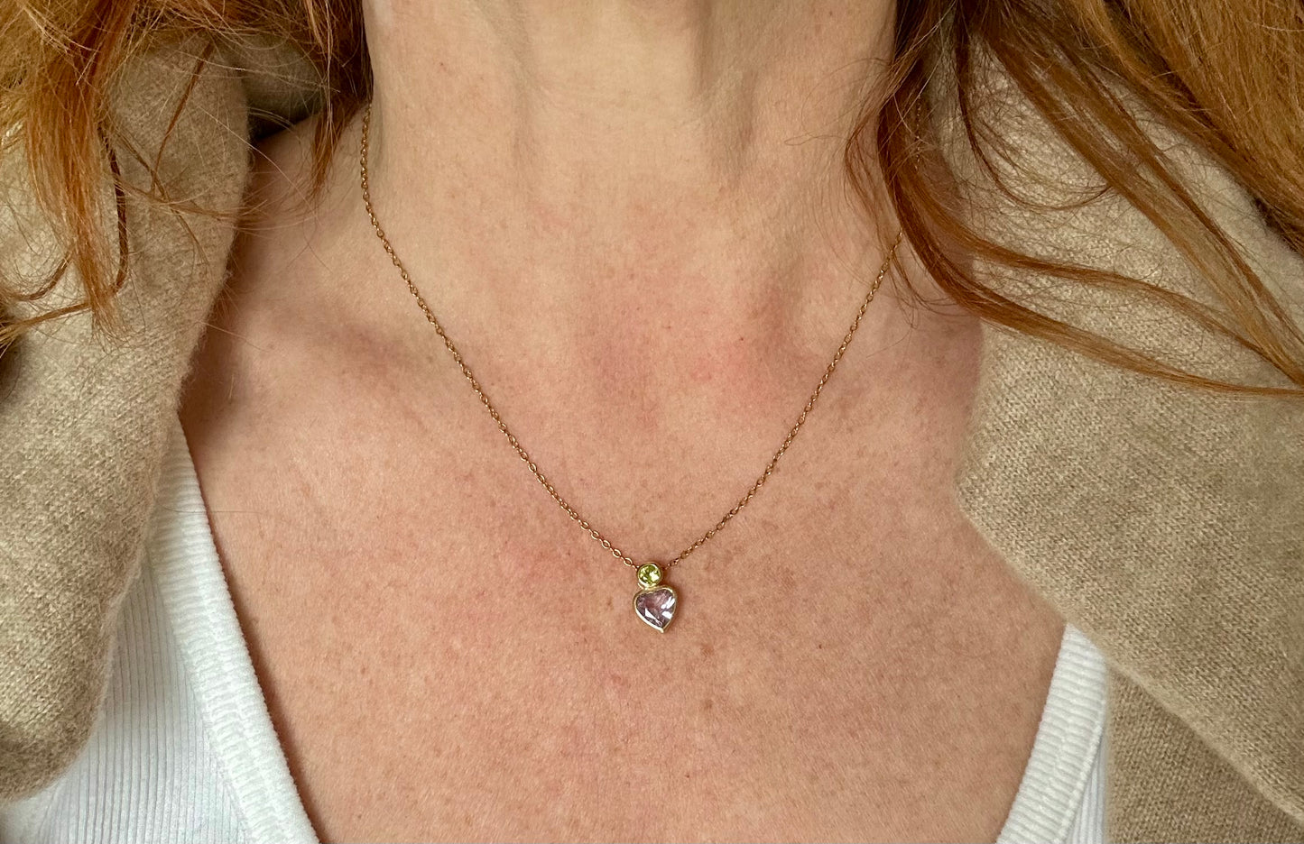 Bezeled peridot and amethyst pendant 14k cable link necklace