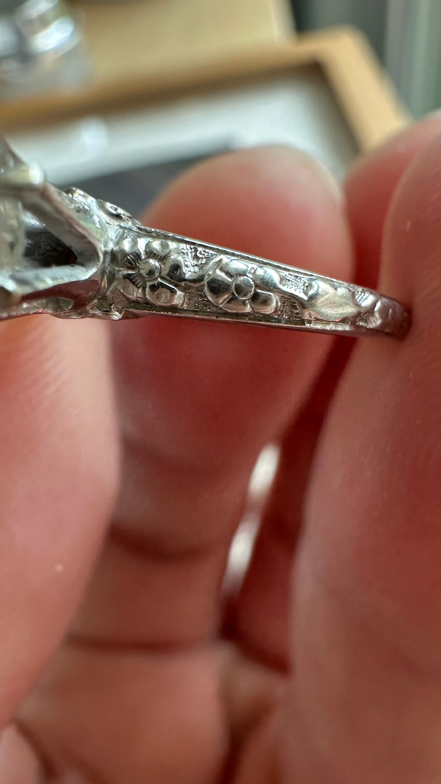 Art Deco 18k Forget Me Not OEC Diamond Solitaire with orange blossom band Size 5 please note IG prices less