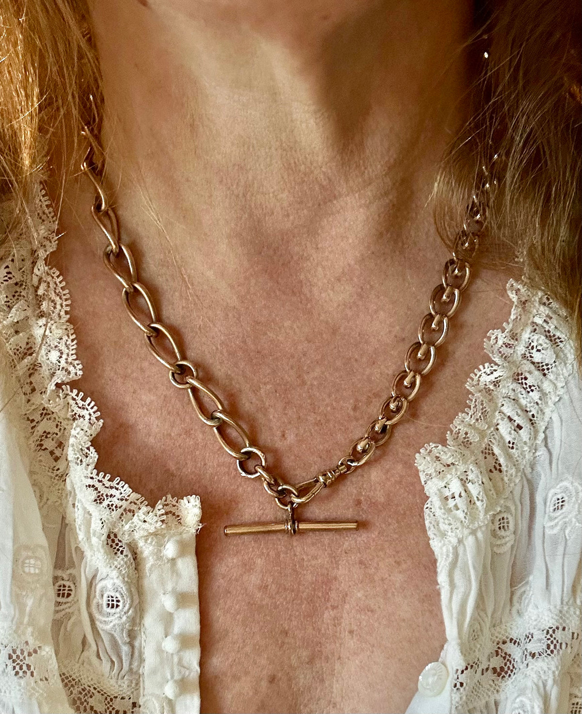 Antique open curb and fancy 9k gold watchchain 19”necklace with T bar and two swivel dog clips 44.5