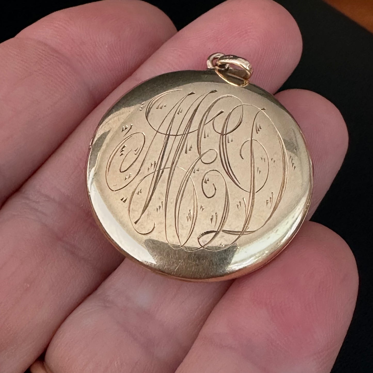 Antique 14k round locket