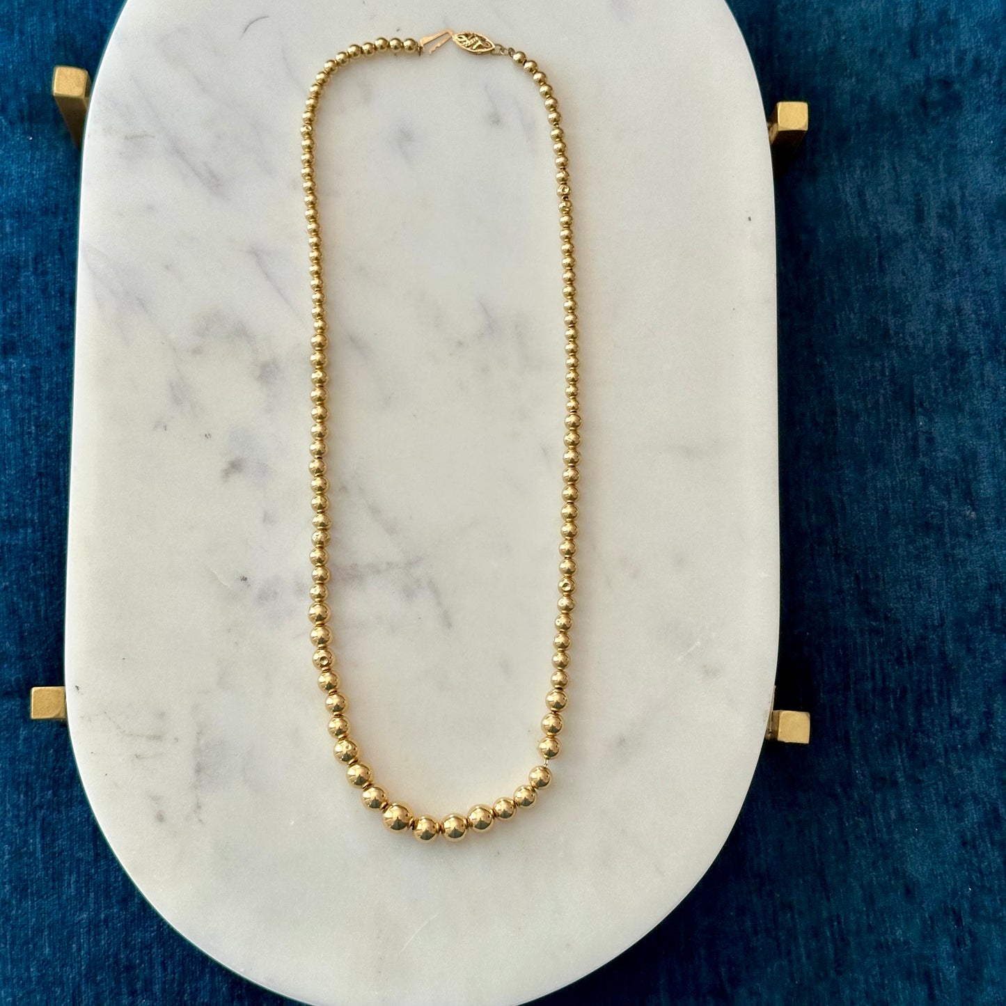 Vintage 14k glossy gold beaded necklace 18”