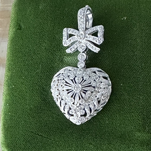 Edwardian Platnium 2 Cttw Diamond Heart Pendant
